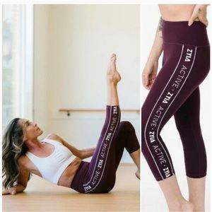 ZYIA ACTIVE PLUM LOGO STRIPE LIGHT N TIGHT HI-RISE CROP 17” new without tags